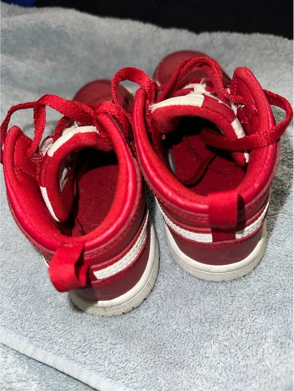 Air Jordan 1 Mid BT 'Gym Red' size 9 c